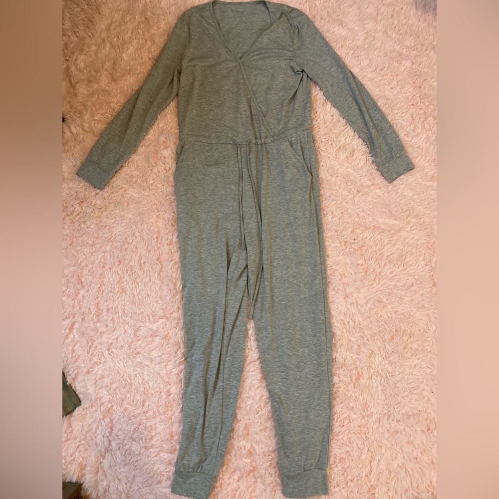 Casual gray jumpsuit